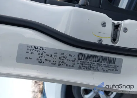 2019 Jeep Compass Latitude 4X4 from USA, damaged, VIN 3C4NJDBB6KT697057